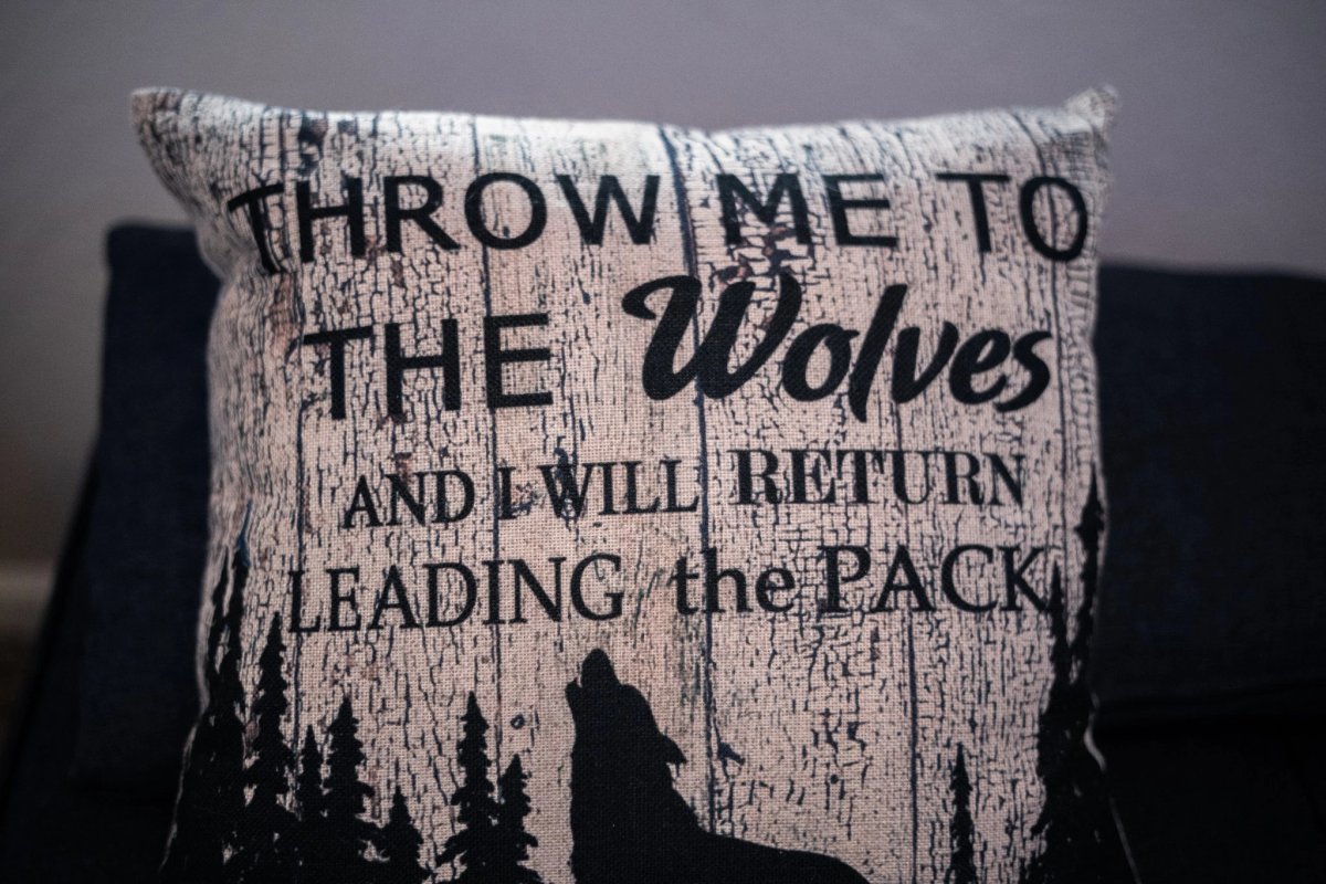 Wolf Den, photo 6