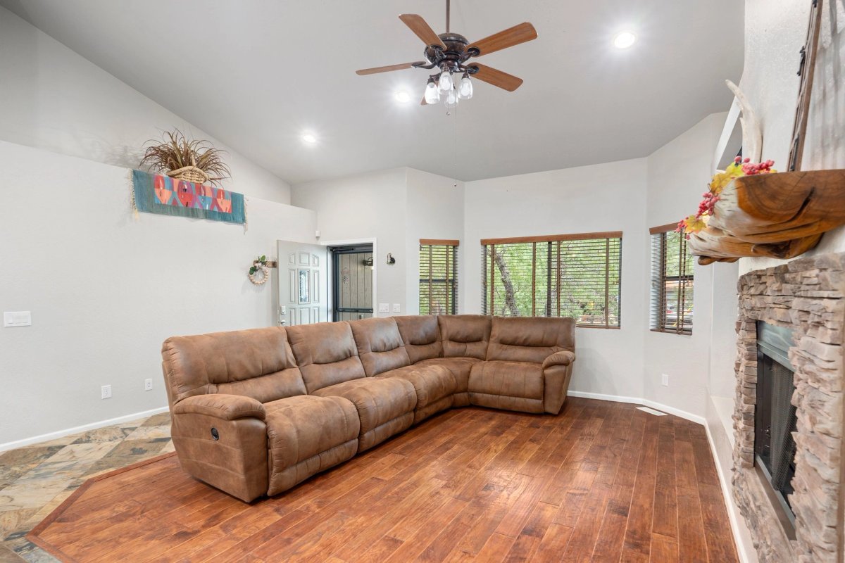 Living room & kitchen, photo 6