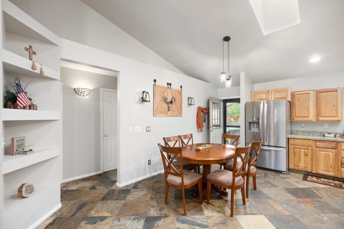 Living room & kitchen, photo 9