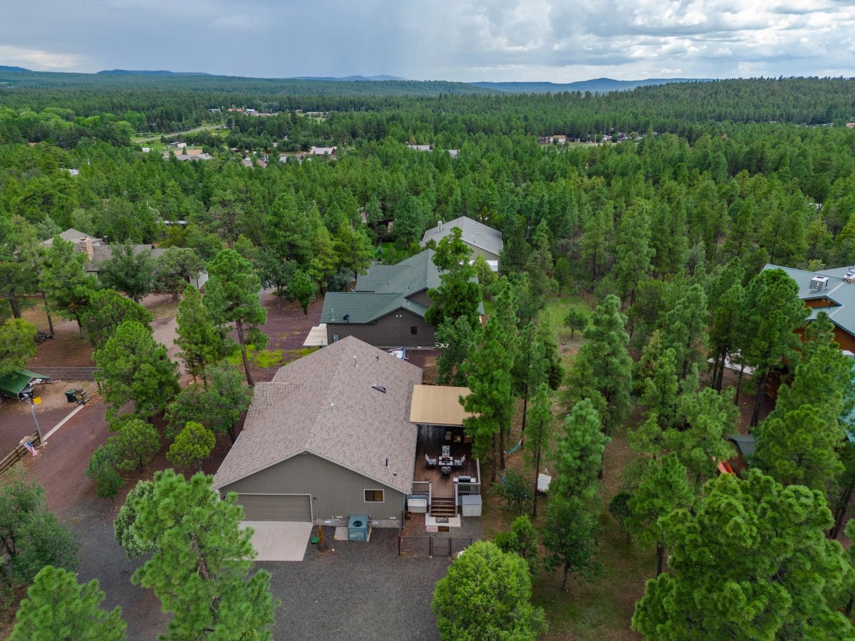 Deck & outdoors, photo 13