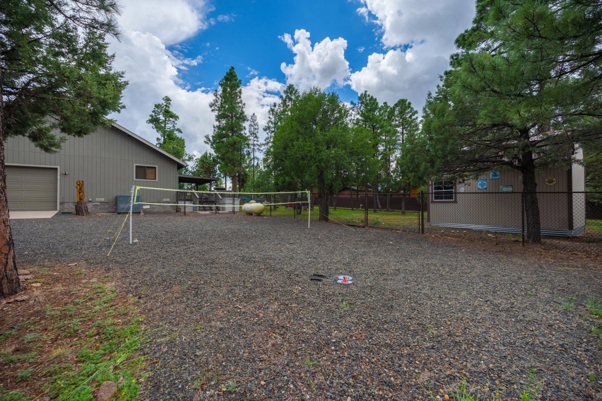 Fenced outdoor yard at the pet-friendly Lakeside Arizona cabin